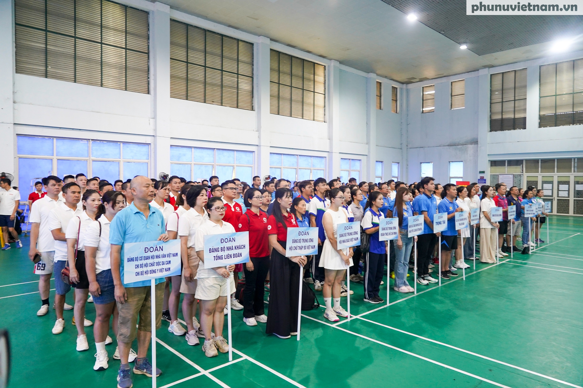 Sôi nổi Lễ khai mạc Hội thao chào mừng Đại hội Đảng bộ MTTQ, các đoàn thể Trung ương lần thứ I- Ảnh 1.