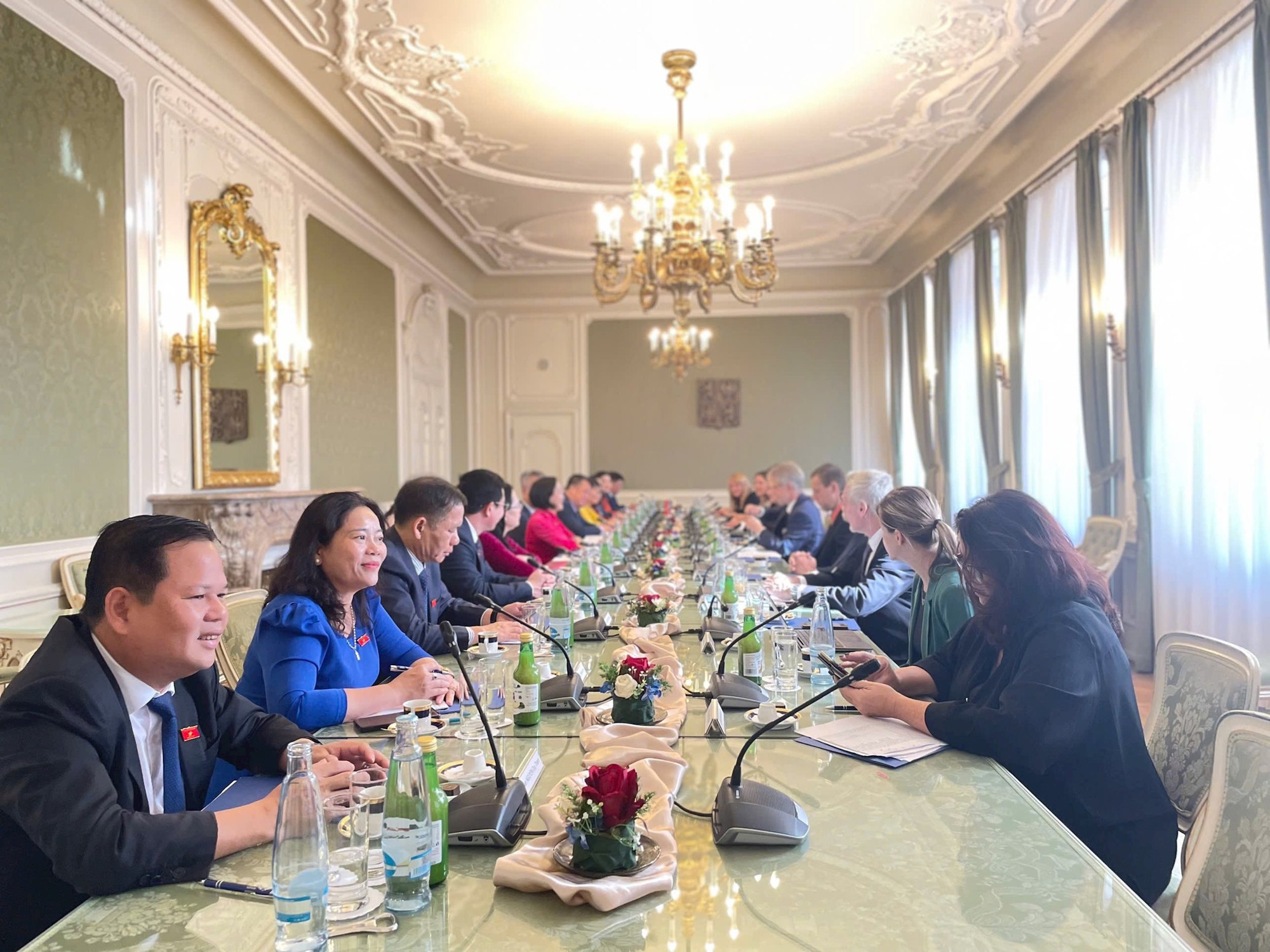 Phó Chủ tịch Quốc hội Nguyễn Thị Thanh thăm, làm việc tại Cộng hòa Czech- Ảnh 2. Phó Chủ tịch Quốc hội Nguyễn Thị Thanh thăm, làm việc tại Cộng hòa Czech- Ảnh 2.