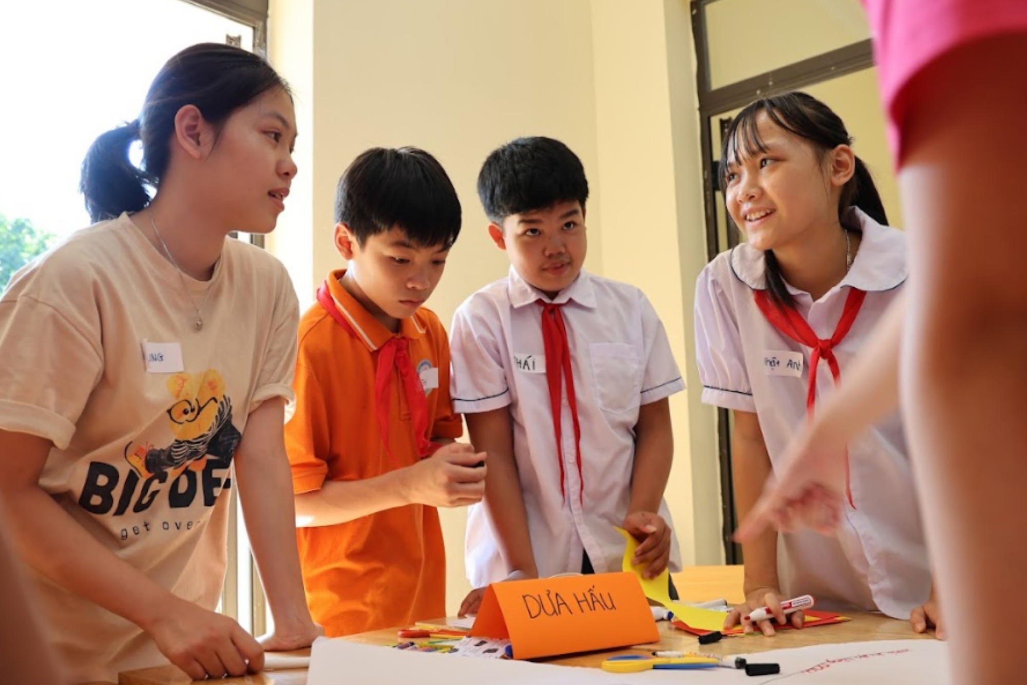 Cánh buồm đỏ thắm: Đưa giáo dục giới tính và bảo vệ trẻ em đến với học sinh vùng cao- Ảnh 1.