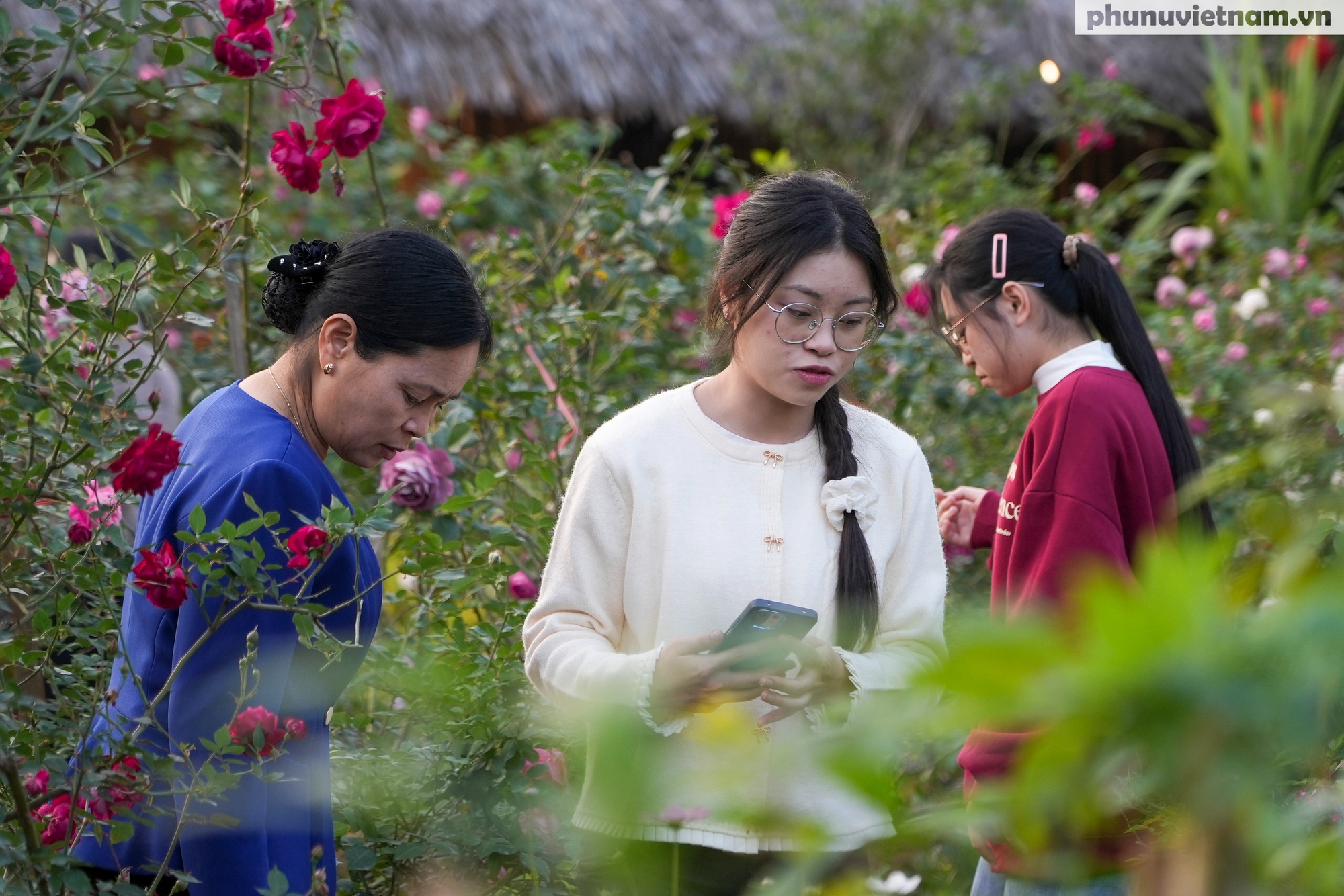 Làng cổ Đường Lâm - “bảo tàng sống” hơn 1.000 năm tuổi bước vào hành trình du lịch xanh- Ảnh 18.