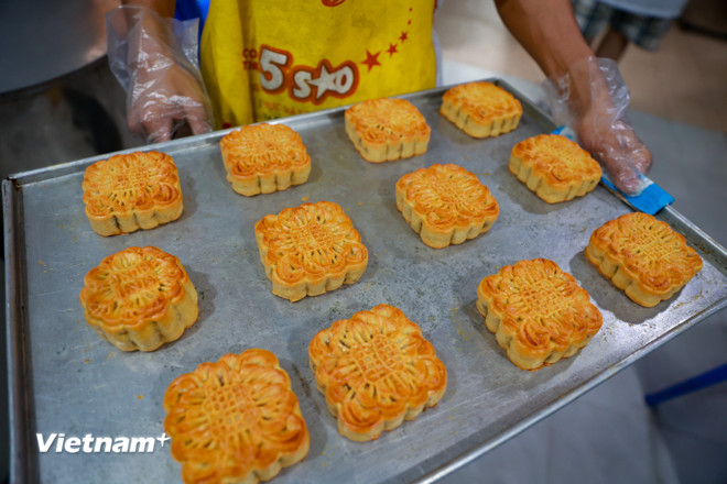 Những phong tục truyền thống trong ngày Rằm Trung Thu ở Việt Nam- Ảnh 4.