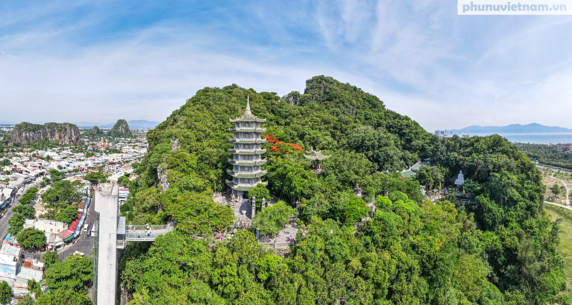 Chùa Linh Ứng Bãi Bụt thu hút hàng nghìn du khách đến chiêm bái mỗi ngày- Ảnh 14.