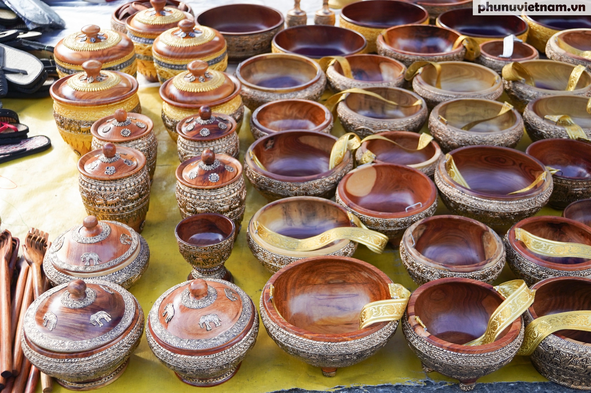 Khám phá 500 gian hàng ở chợ đêm Luang Prabang- Ảnh 4.