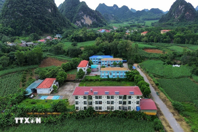 Hoàn thành việc xây dựng 100 trường học ở biên giới trước cuối tháng 8 năm 2026- Ảnh 1. Hoàn thành việc xây dựng 100 trường học ở biên giới trước cuối tháng 8 năm 2026- Ảnh 1.
