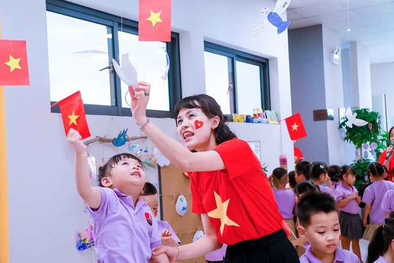 Kỷ niệm 80 năm truyền thống ngành Giáo dục và Lễ khai giảng đặc biệt- Ảnh 1. Kỷ niệm 80 năm truyền thống ngành Giáo dục và Lễ khai giảng đặc biệt- Ảnh 1.