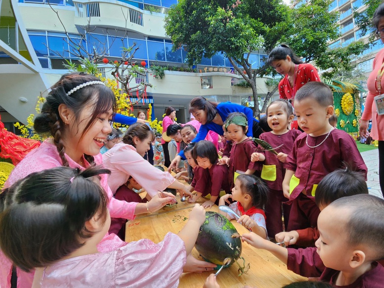 Kỷ niệm 80 năm truyền thống ngành Giáo dục và Lễ khai giảng đặc biệt- Ảnh 2. Kỷ niệm 80 năm truyền thống ngành Giáo dục và Lễ khai giảng đặc biệt- Ảnh 2.