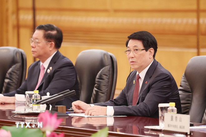Việt Nam luôn ưu tiên hàng đầu việc củng cố và phát triển quan hệ Việt-Trung- Ảnh 2. Việt Nam luôn ưu tiên hàng đầu việc củng cố và phát triển quan hệ Việt-Trung- Ảnh 2.