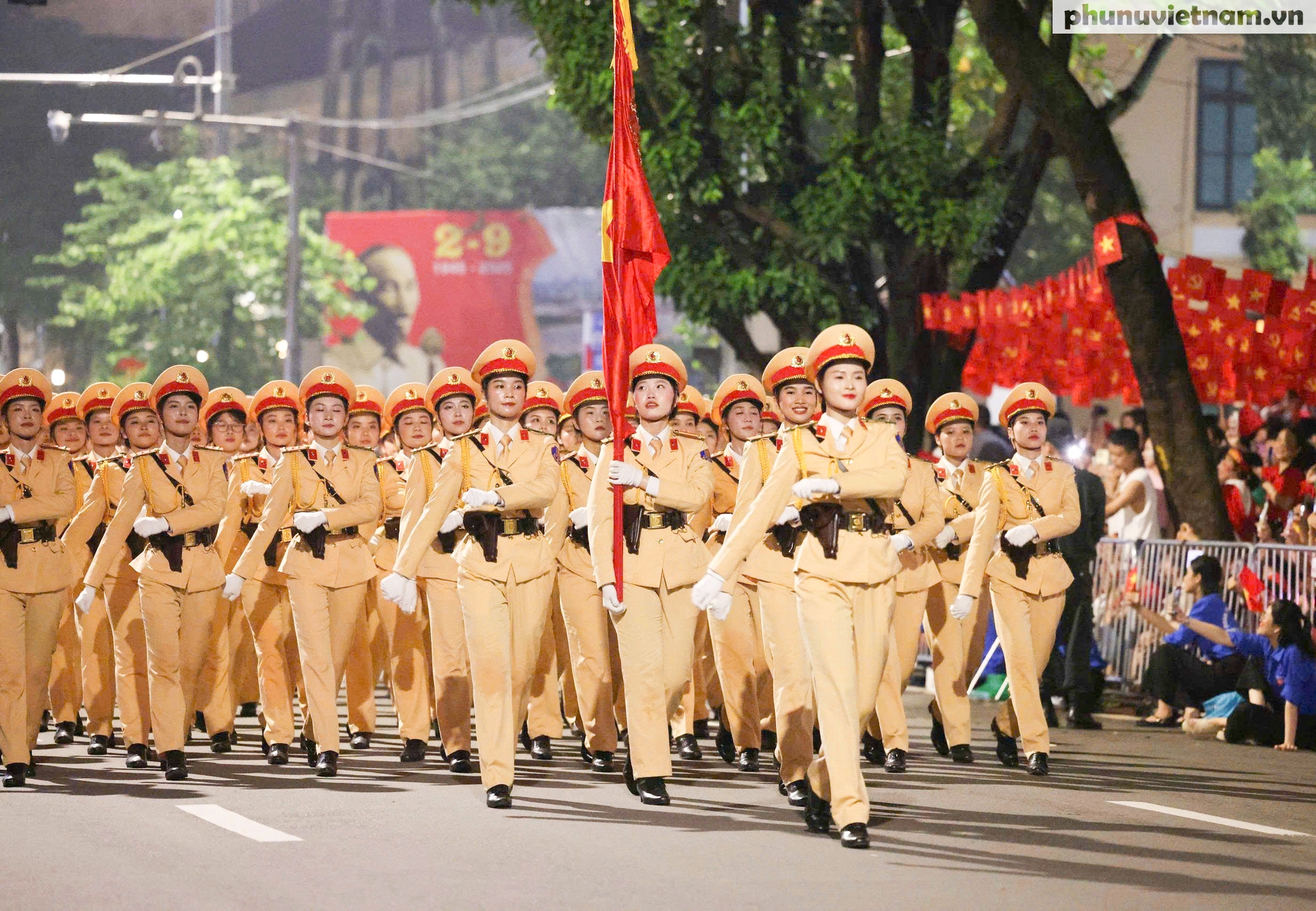 Nữ học viên Đại học Cảnh sát nhân dân tỏa sáng tại nhiệm vụ A80, lan tỏa tinh thần chiến sĩ CAND- Ảnh 8.