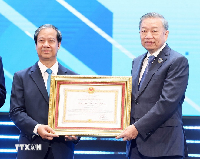 Phát biểu của Tổng Bí thư Tô Lâm tại Lễ kỷ niệm 80 năm truyền thống ngành Giáo dục và khai giảng năm học mới 2025-2026- Ảnh 1. Phát biểu của Tổng Bí thư Tô Lâm tại Lễ kỷ niệm 80 năm truyền thống ngành Giáo dục và khai giảng năm học mới 2025-2026- Ảnh 1.