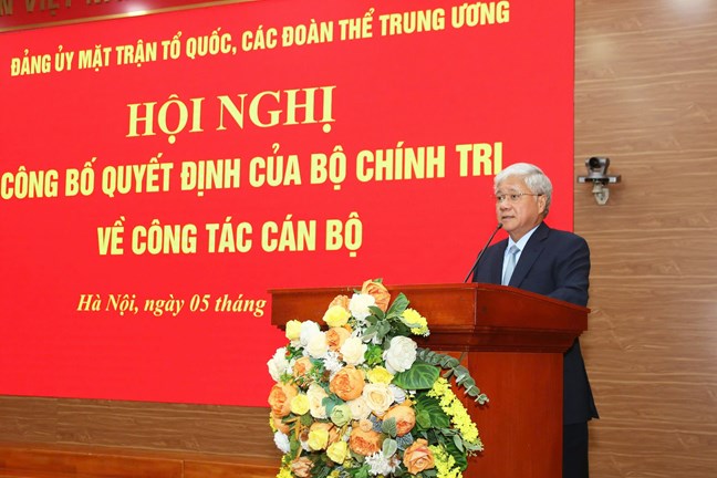 Đồng chí Nguyễn Phi Long giữ chức Phó Bí thư Đảng ủy Mặt trận Tổ quốc, các đoàn thể Trung ương- Ảnh 1. Đồng chí Nguyễn Phi Long giữ chức Phó Bí thư Đảng ủy Mặt trận Tổ quốc, các đoàn thể Trung ương- Ảnh 1.