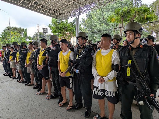 Triệt phá đường dây đưa người xuất nhập cảnh trái phép sang Campuchia, bắt 41 đối tượng- Ảnh 3.