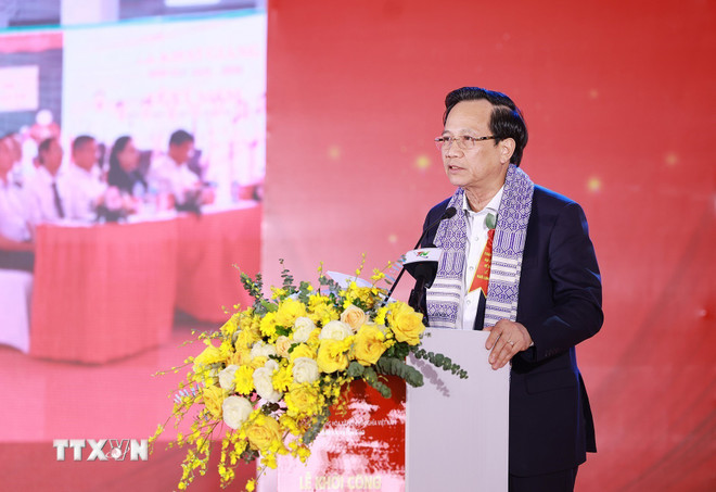 Thủ tướng dự Lễ khởi công Dự án đầu tư cơ sở vật chất cho trường phổ thông vùng cao Việt Bắc- Ảnh 6.