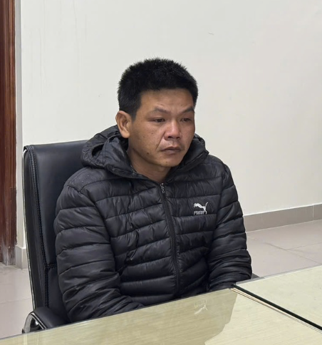 Khởi tố 2 đối tượng lừa đảo đặt cọc mua ô tô, chiếm đoạt khoảng 1,4 tỷ đồng- Ảnh 1. Khởi tố 2 đối tượng lừa đảo đặt cọc mua ô tô, chiếm đoạt khoảng 1,4 tỷ đồng- Ảnh 1.