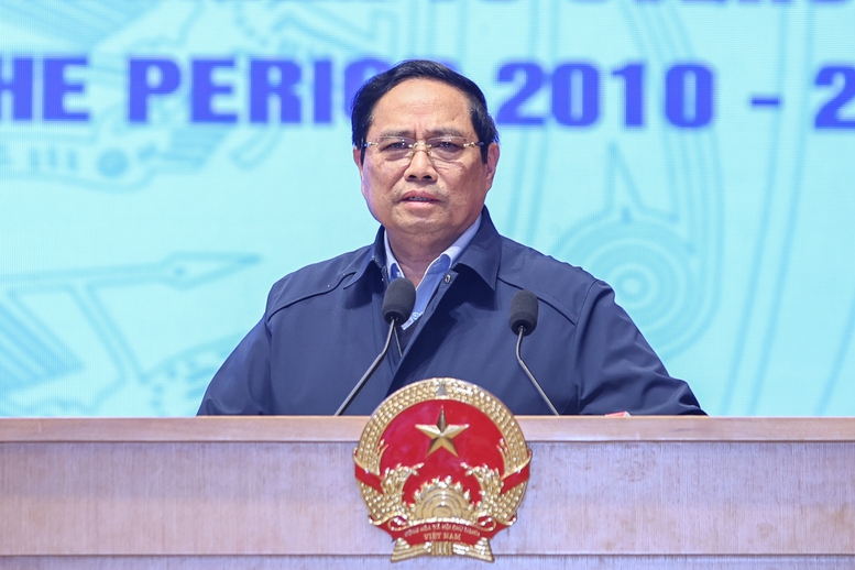 Thủ tướng: Cơ bản làm sạch ô nhiễm bom mìn vào thời điểm kỷ niệm 100 năm Quốc khánh- Ảnh 11.