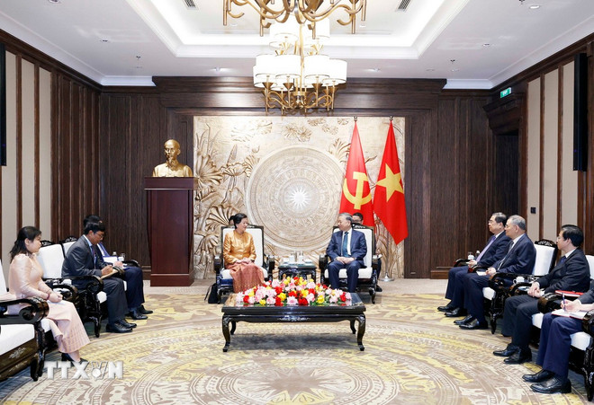 Tổng Bí thư Tô Lâm tiếp Đại sứ Campuchia Chea Kimtha đến chào từ biệt- Ảnh 1.