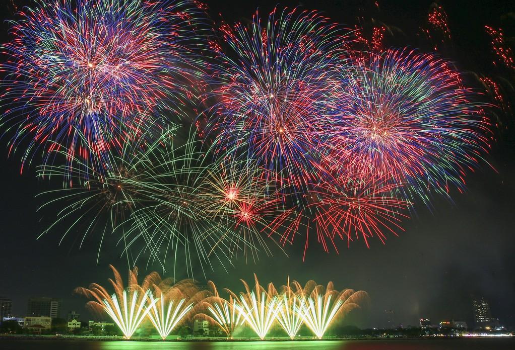 Sun Group tài trợ chương trình bắn pháo hoa lớn nhất từ trước đến nay tại Hà Nội- Ảnh 1.