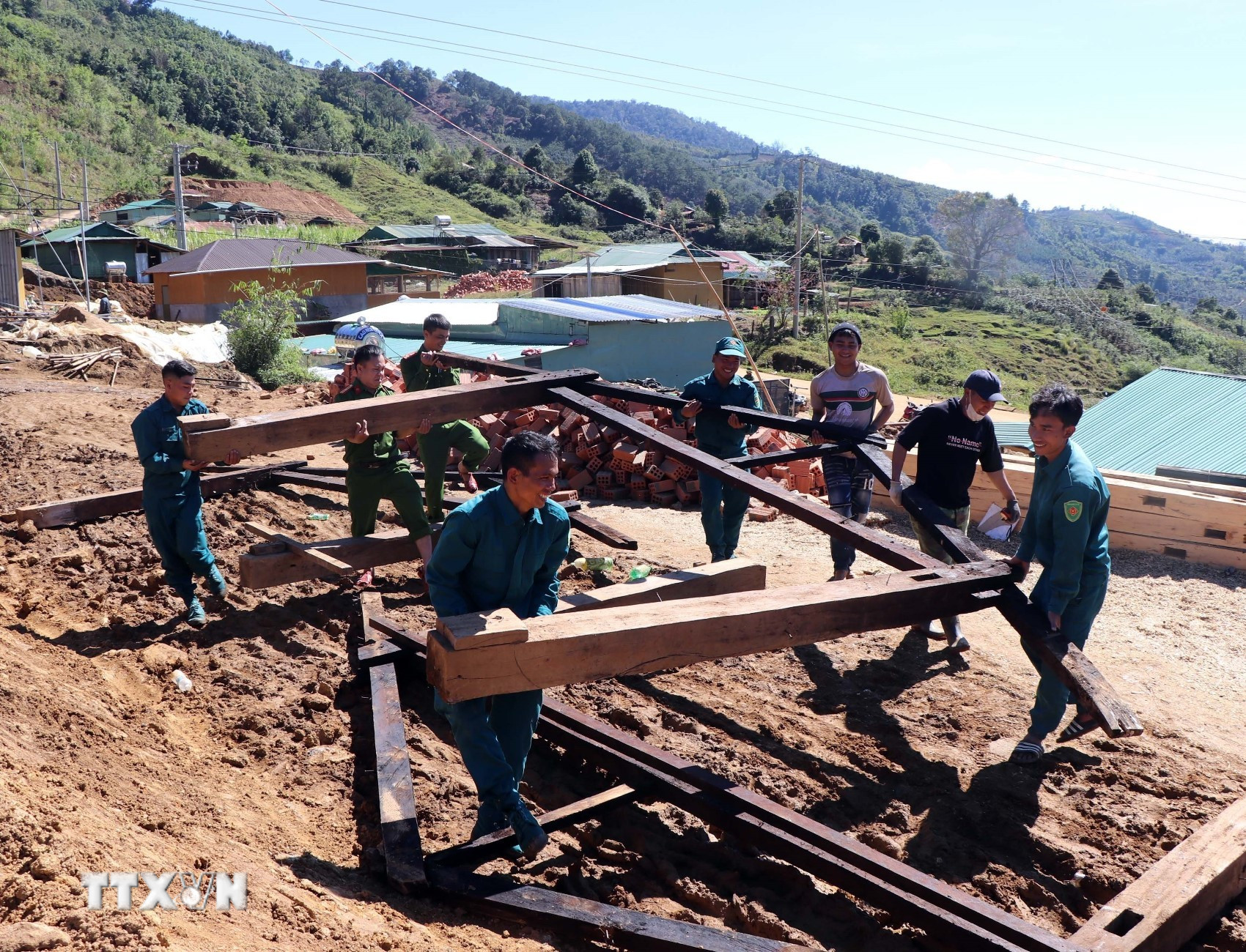 "Chiến dịch Quang Trung": Thần tốc để chào mừng Đại hội Đảng và đón Xuân Bính Ngọ- Ảnh 3.