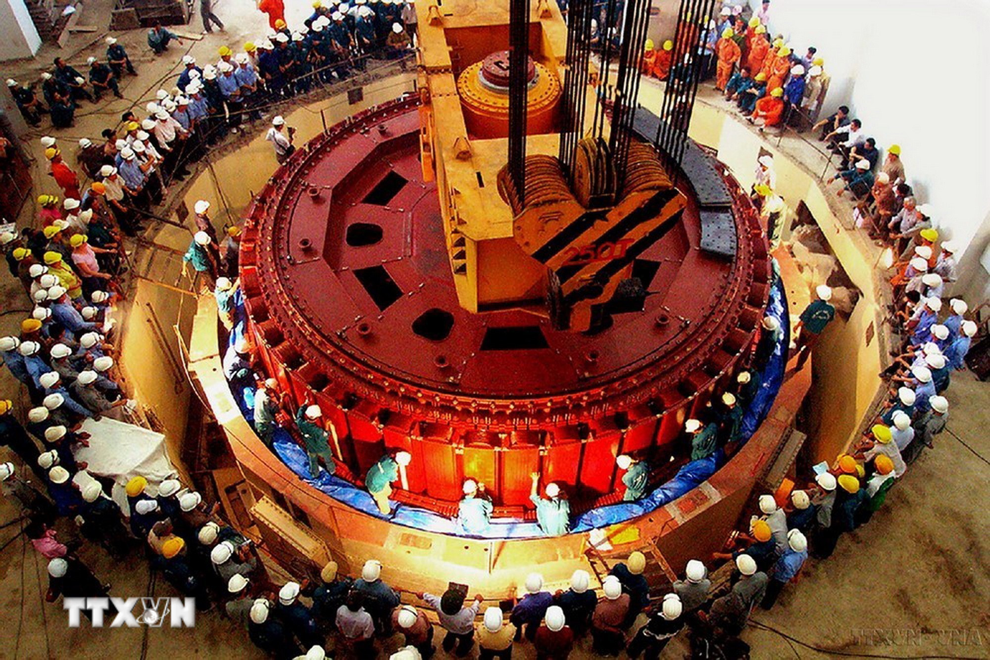 Đại hội lần thứ X Đảng: Đại hội của trí tuệ, đổi mới, đoàn kết và phát triển bền vững- Ảnh 2.