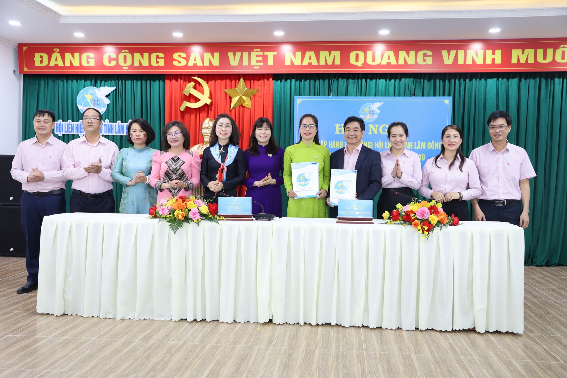 Phụ nữ Lâm Đồng phát huy vai trò, vị thế trong thời đại mới- Ảnh 4.