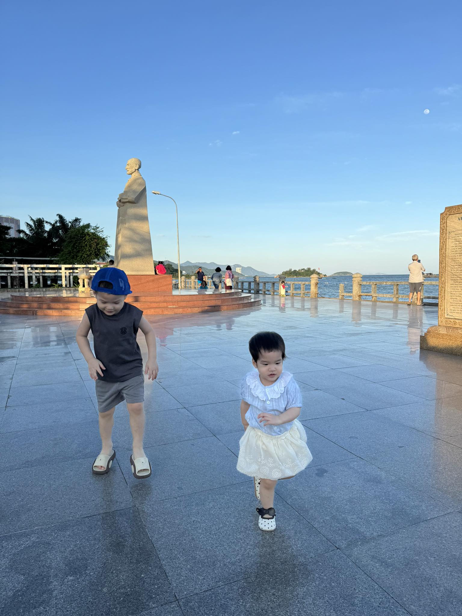 Gia đình tăng gắn kết trong kỳ nghỉ Tết Dương lịch- Ảnh 4. Gia đình tăng gắn kết trong kỳ nghỉ Tết Dương lịch- Ảnh 4.