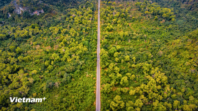 Chính phủ yêu cầu thúc đẩy đồng bộ các giải pháp phát triển du lịch bền vững- Ảnh 1.