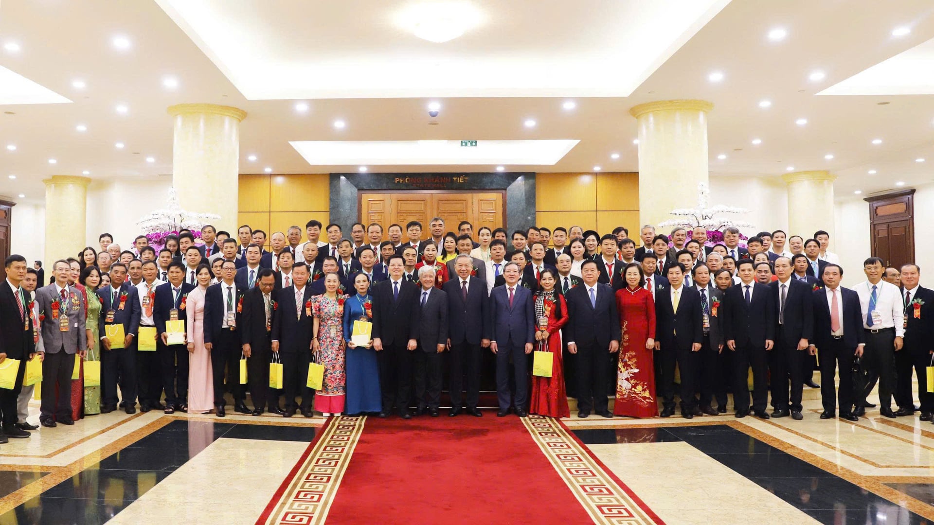 Chủ tịch Hội Nông dân Việt Nam Lương Quốc Đoàn: Phát huy vai trò, sức sáng tạo của nông dân trong kỷ nguyên mới đất nước- Ảnh 1.