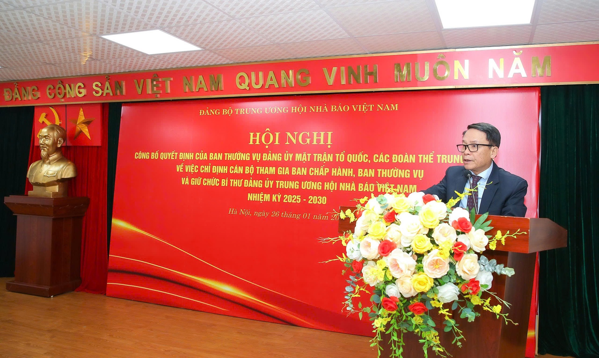 Ông Lê Quốc Minh giữ chức Bí thư Đảng ủy Cơ quan trung ương Hội Nhà báo Việt Nam nhiệm kỳ 2025-2030- Ảnh 1.