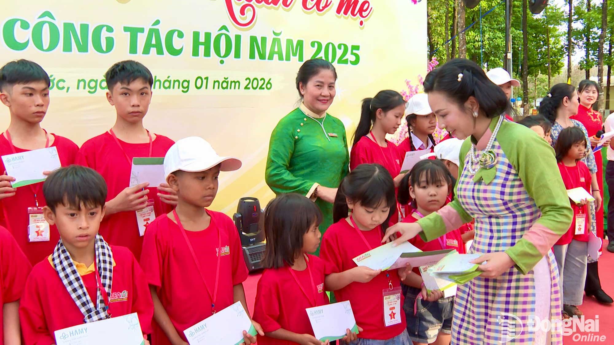 Nữ doanh nhân lan tỏa yêu thương chào Xuân Bính Ngọ 2026- Ảnh 7. Nữ doanh nhân lan tỏa yêu thương chào Xuân Bính Ngọ 2026- Ảnh 7.