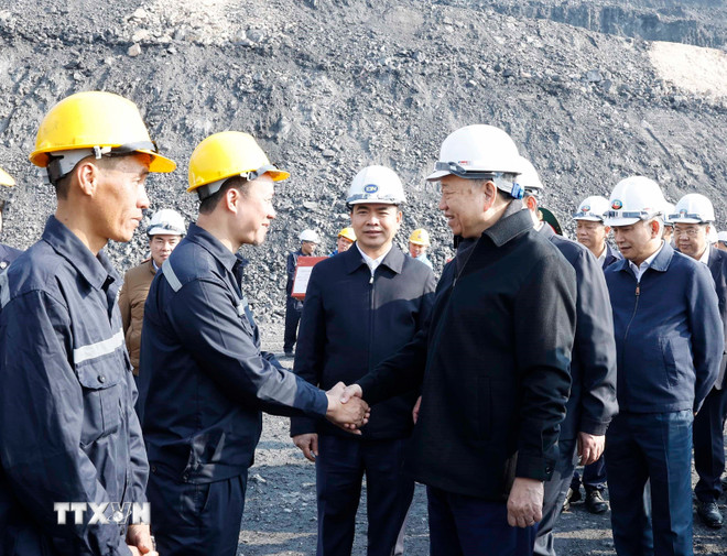 Ngành than phải gắn tăng năng suất với tăng thu nhập, cải thiện đời sống công nhân- Ảnh 2.