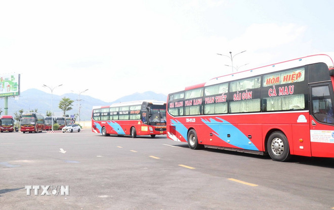 Siết quản lý xe khách giường nằm 2 tầng, tiến tới cấm trên đường miền núi- Ảnh 1.