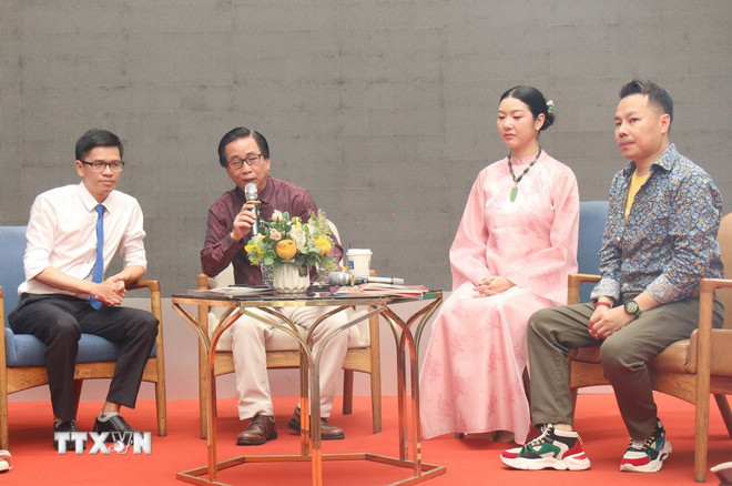 Triển lãm "Báo Xuân tiến bước thời đại số" lan tỏa giá trị văn hóa báo chí- Ảnh 1.