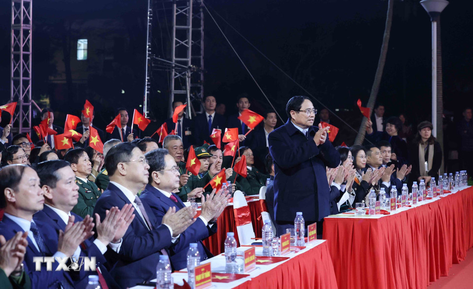 Lãnh đạo Đảng, Nhà nước dự cầu truyền hình Kỷ niệm 85 năm Ngày Bác Hồ về nước- Ảnh 6.