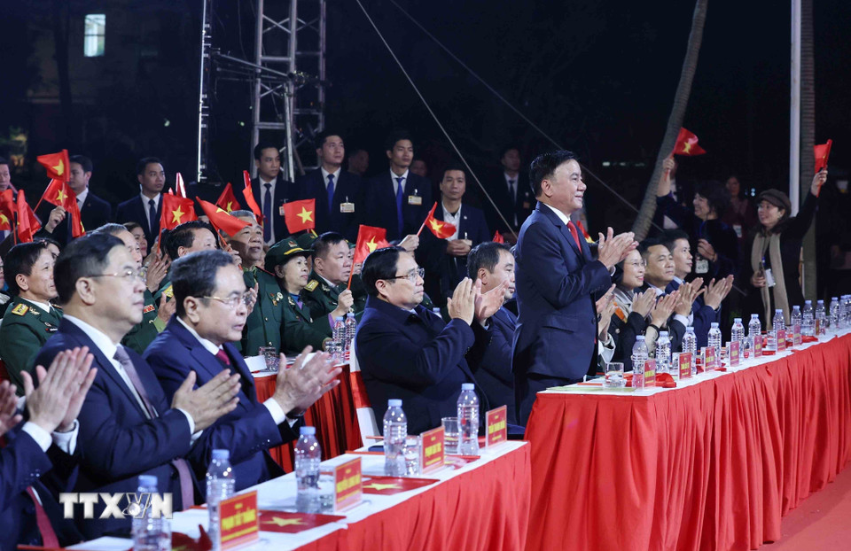 Lãnh đạo Đảng, Nhà nước dự cầu truyền hình Kỷ niệm 85 năm Ngày Bác Hồ về nước- Ảnh 9.