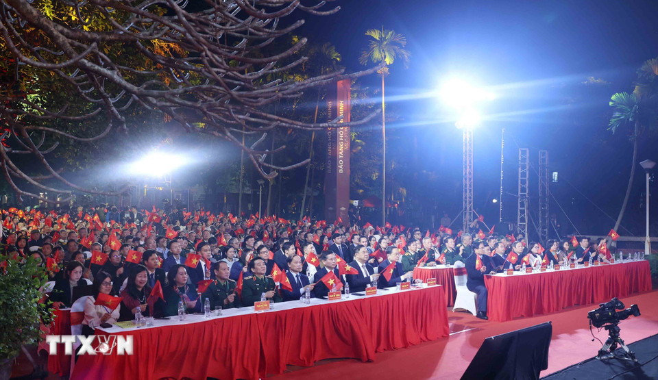 Lãnh đạo Đảng, Nhà nước dự cầu truyền hình Kỷ niệm 85 năm Ngày Bác Hồ về nước- Ảnh 14.