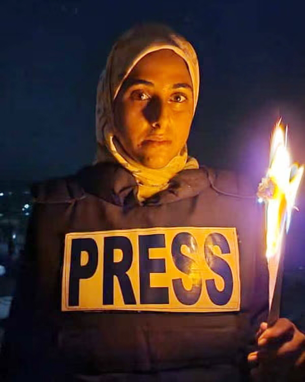 4 nhà báo nữ đoạt giải thưởng Báo chí Anh - Ảnh 3. 4 nhà báo nữ đoạt giải thưởng Báo chí Anh - Ảnh 3.