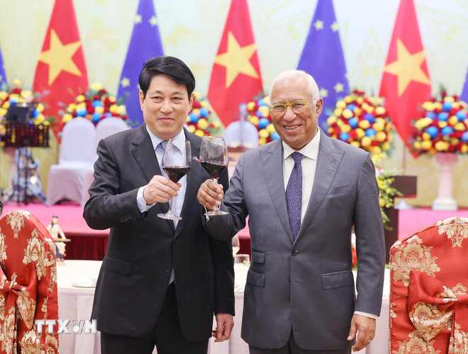 Chủ tịch nước chủ trì chiêu đãi trọng thể Chủ tịch Hội đồng châu Âu- Ảnh 1.