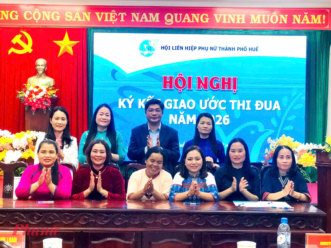 Lan tỏa hình ảnh phụ nữ Huế, sẵn sàng bước vào kỷ nguyên vươn mình của dân tộc- Ảnh 3. Lan tỏa hình ảnh phụ nữ Huế, sẵn sàng bước vào kỷ nguyên vươn mình của dân tộc- Ảnh 3.
