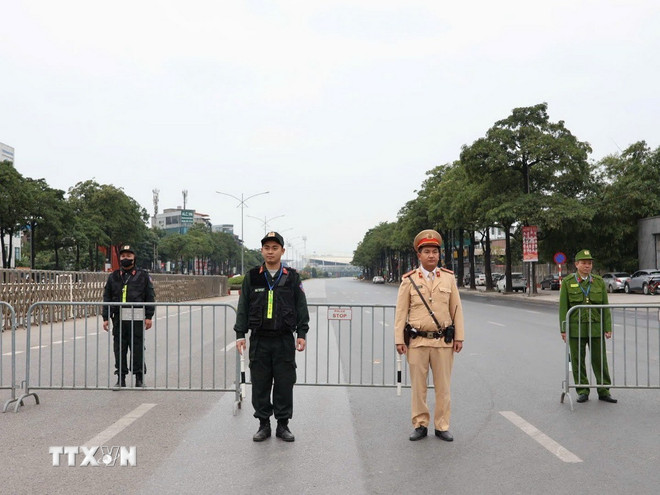 Bảo đảm trật tự giao thông phục vụ sơ duyệt, diễn tập bảo vệ Đại hội Đảng XIV- Ảnh 1.