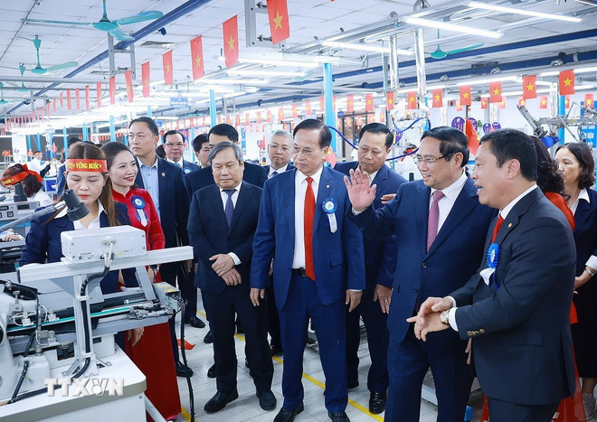 Thủ tướng: Tổng Công ty May 10 phải trở thành tập đoàn thời trang quốc tế- Ảnh 2.