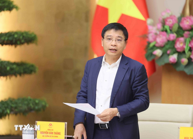 Chống buôn lậu, hàng giả là nhiệm vụ trọng tâm, liên tục, không ngừng nghỉ- Ảnh 1.