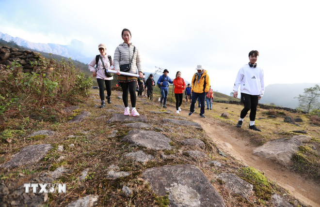 Đường đá cổ Pavie - chứng nhân lịch sử lặng lẽ của vùng Tây Bắc- Ảnh 1.