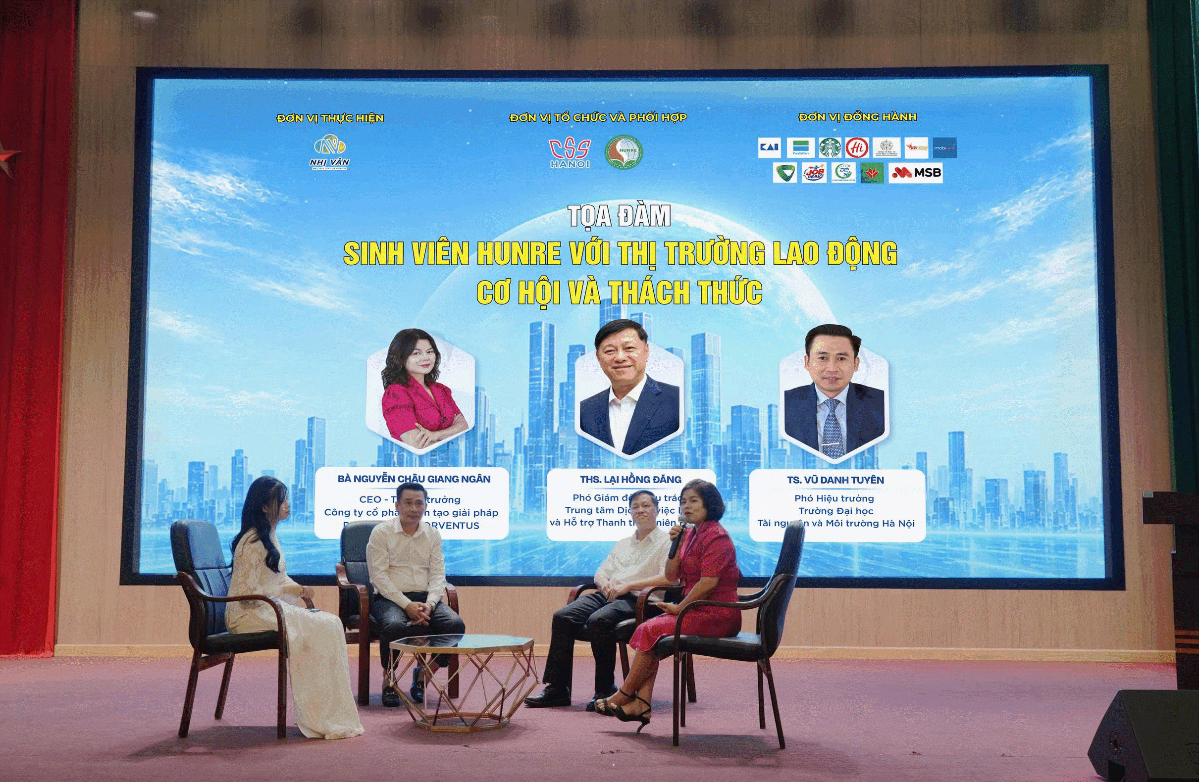 Kết nối sinh viên với thị trường lao động- Ảnh 1.
