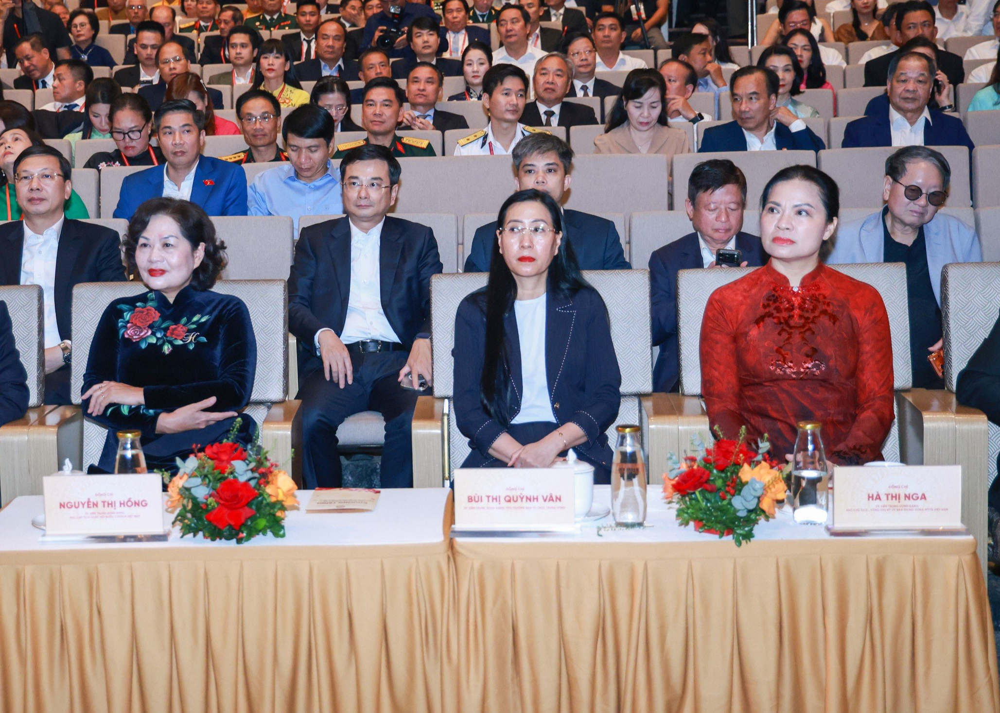 Các đại biểu tham dự chương trình