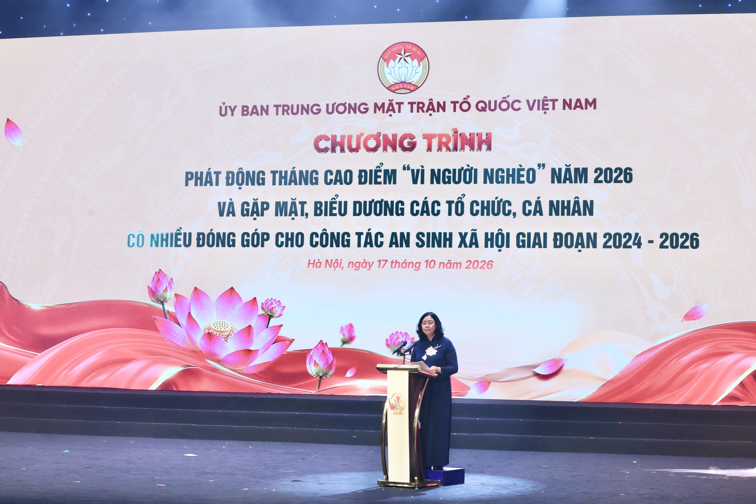 Chủ tịch Ủy ban Trung ương MTTQ Việt Nam Bùi Thị Minh Hoài kêu gọi các cơ quan, đơn vị, doanh nghiệp, các nhà hảo tâm cùng toàn thể đồng bào tích cực ủng hộ cho Quỹ "Vì người nghèo" các cấp cùng các chương trình bảo đảm an sinh xã hội do Mặt trận Tổ quốc phát động.