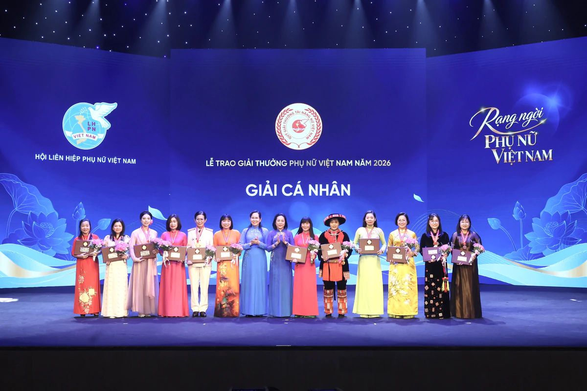 Five Organisations and 12 Individuals Receive 2026 Vietnam Women's Award - Ảnh 1.