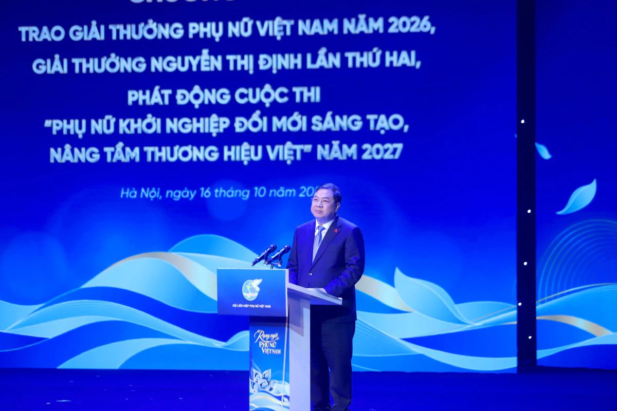 Permanent Deputy Prime Minister Pham Gia Tuc Outlines Three Key Directions to Empower Women's Development - Ảnh 2.