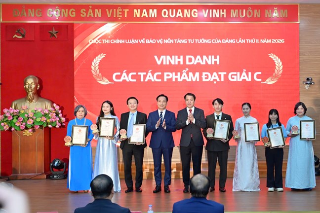 Báo Phụ nữ Việt Nam đoạt giải Cuộc thi chính luận về bảo vệ nền tảng tư tưởng của Đảng 2026- Ảnh 4.