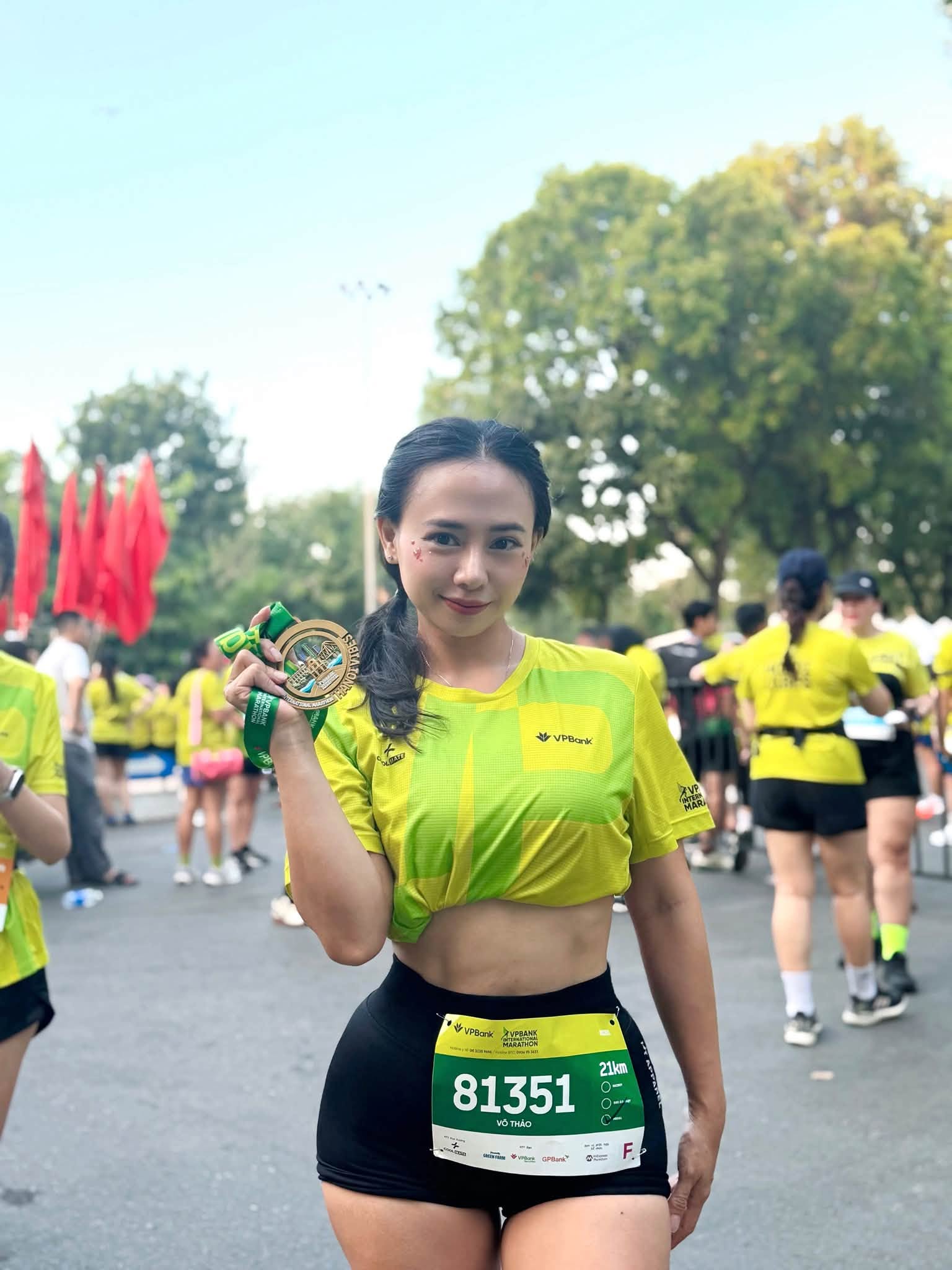 “Một mét vuông, mười nàng thơ” trên đường chạy VPBank giữa mùa thu Hà Nội- Ảnh 4.