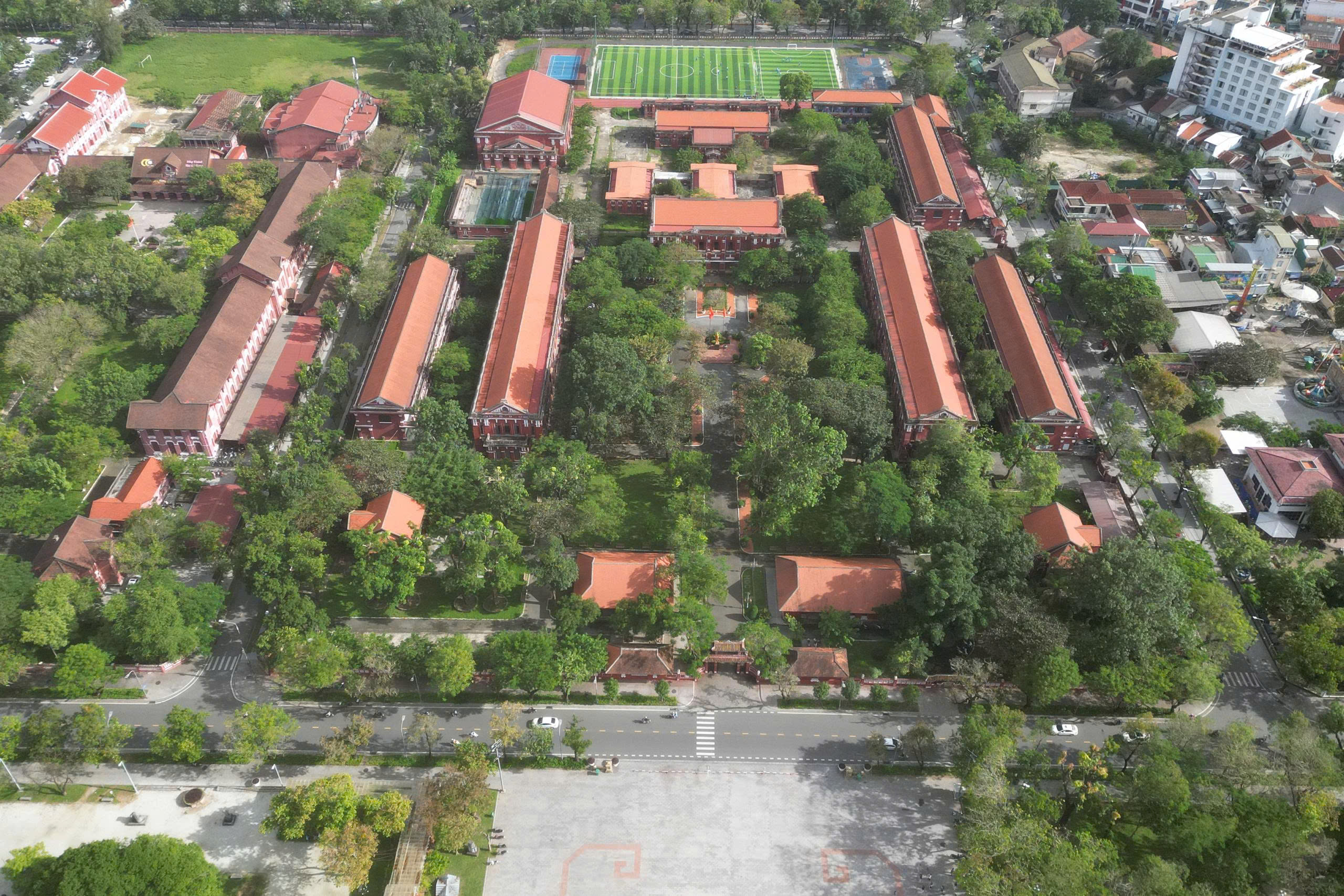 Gallery - 130 năm trường Quốc học Huế: Dấu ấn lịch sử của vùng đất Cố đô - image 13