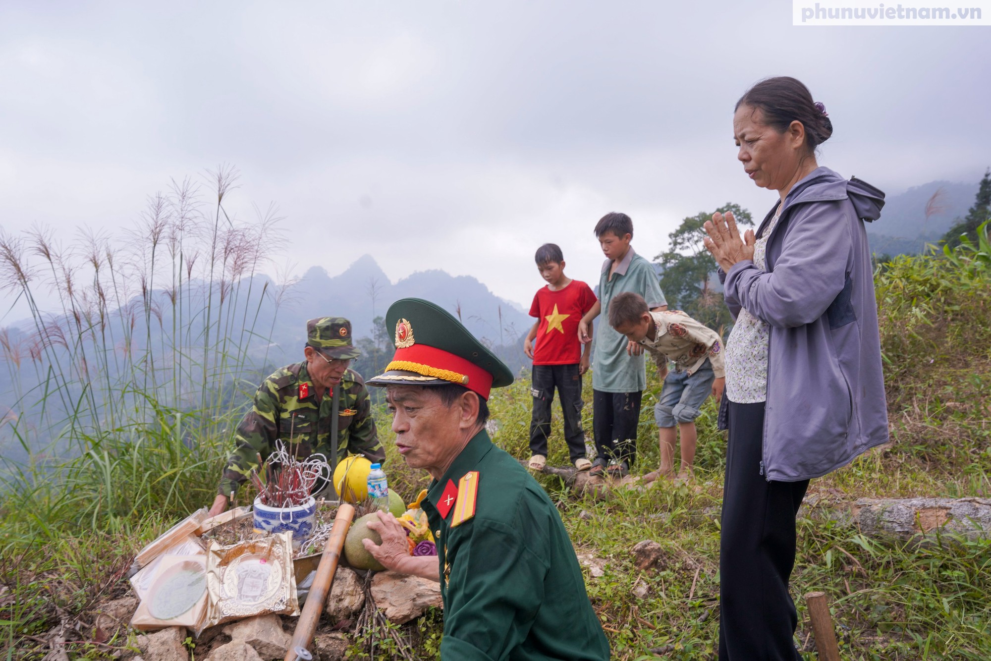 Xúc động hành trình tìm 22 liệt sĩ của "Tiểu đoàn em nuôi" Hội LHPN Việt Nam tại Vị Xuyên- Ảnh 10.